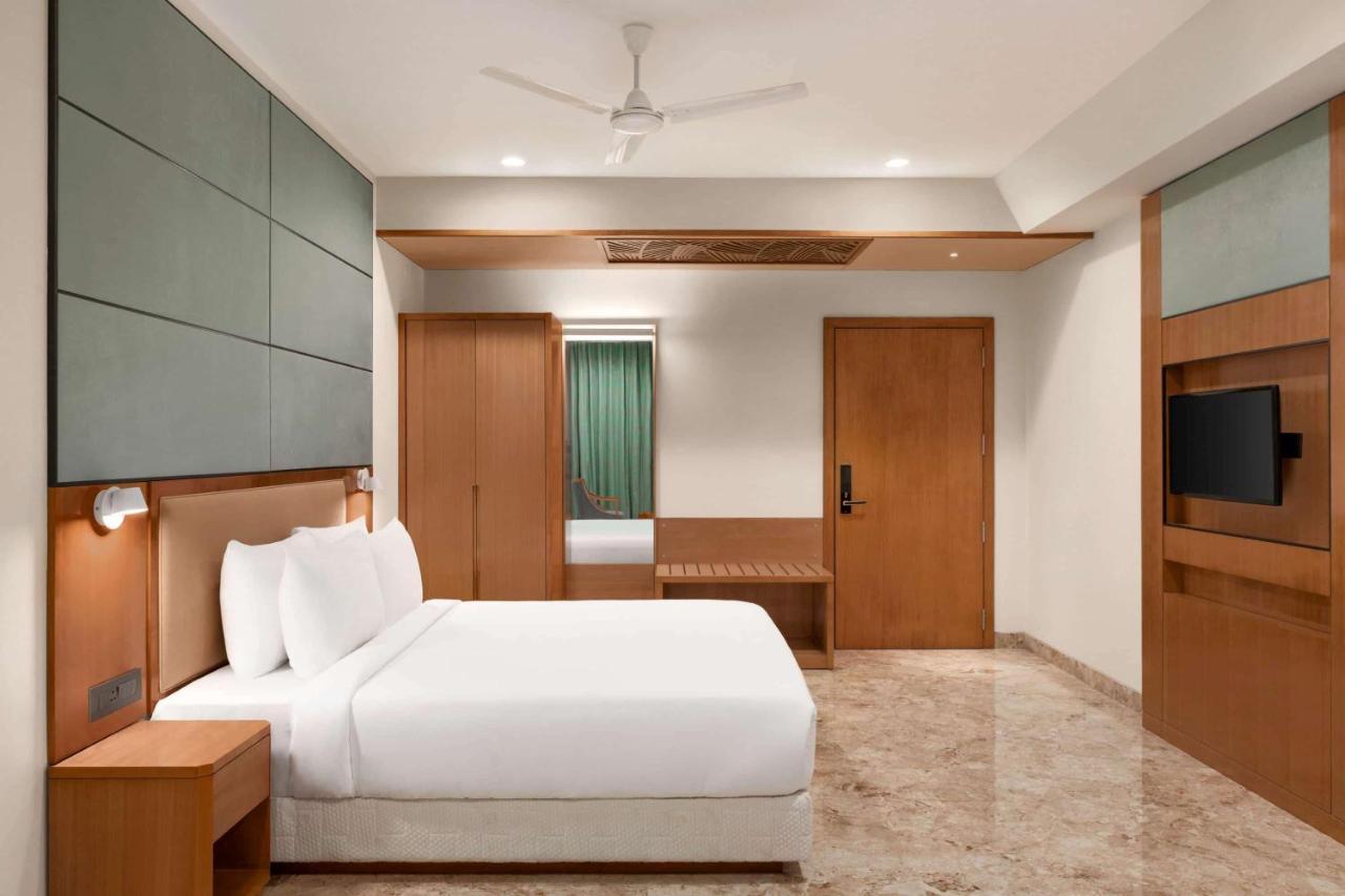 Howard Johnson By Wyndham Udaipur Roop Nagar Exterior photo